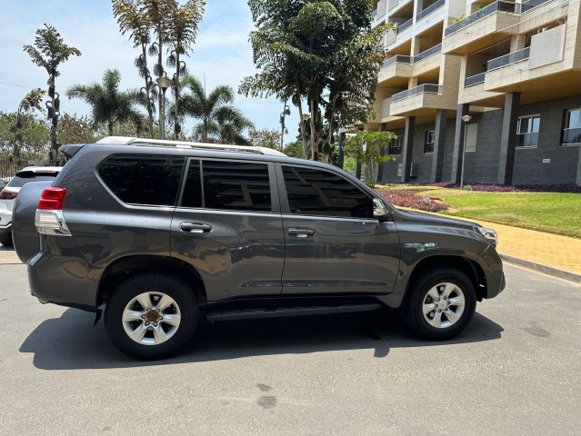 Venda TOYOTA PRADO TXL LÁGRIMA