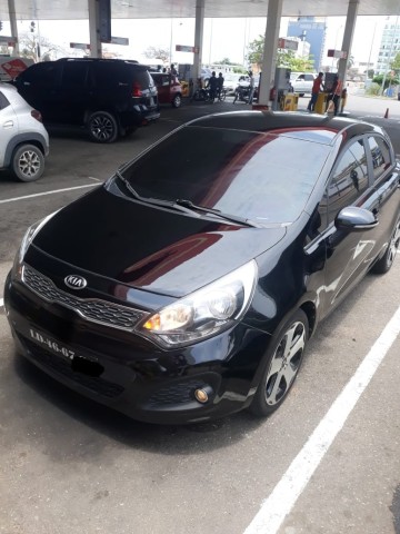 Venda Kia Rio limpo desportivo