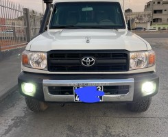 A venda TOYOTA LAND CRUISER HZ