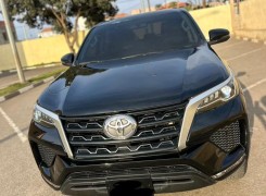 Comprar TOYOTA FORTUNER LIMPO