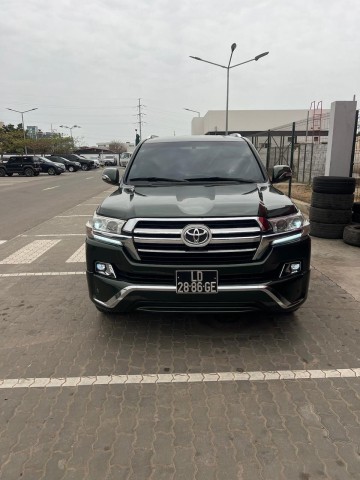 Venda TOYOTA LANDCRUISER GX.R