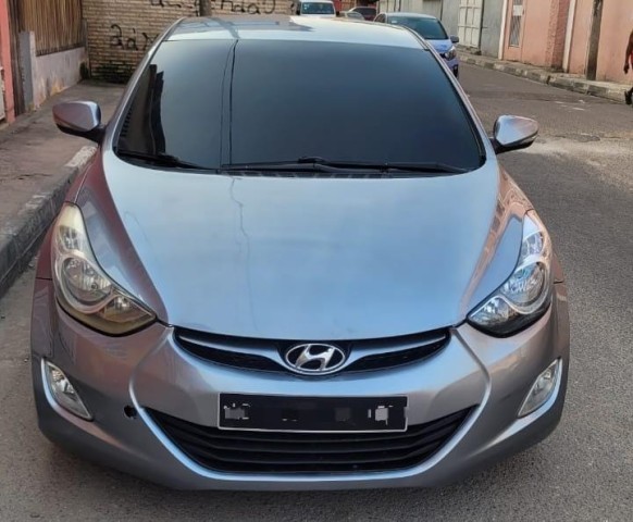 Venda HYUNDAI ELANTRA LIMPO