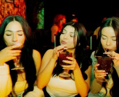 Comprar Noites de karaokes