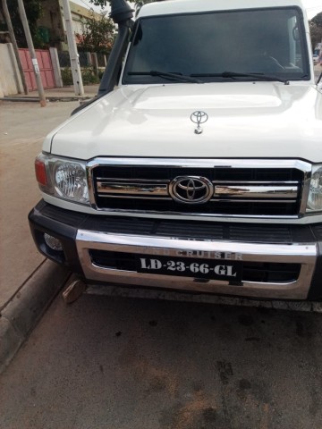 Venda Toyota Land Cruiser Hz das madre