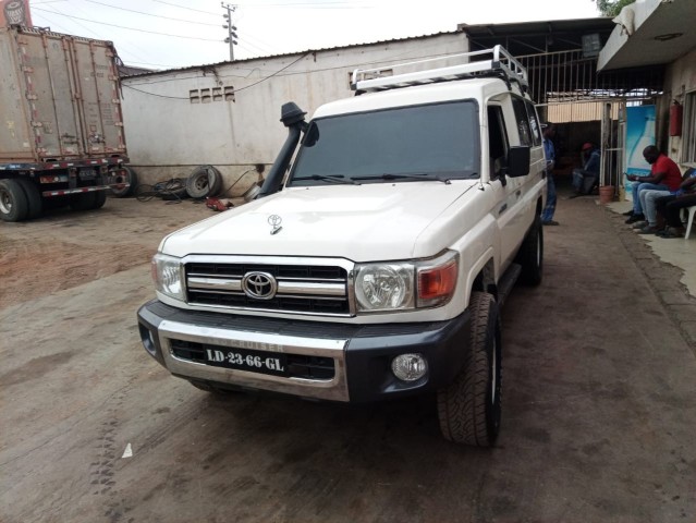 Venda Toyota Land Cruiser Hz das madre