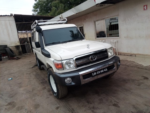 Venda Toyota Land Cruiser Hz das madre