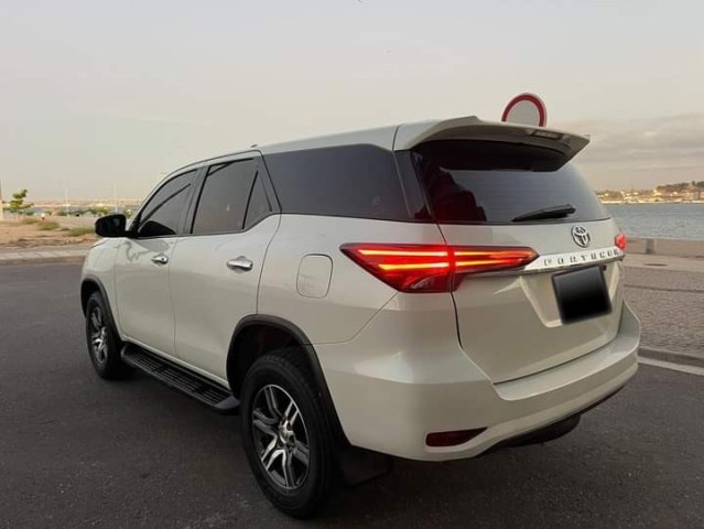 Venda TOYOTA FORTUNER