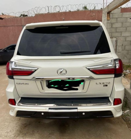 Venda LEXUS LX570