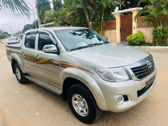 Venda TOYOTA HILUX