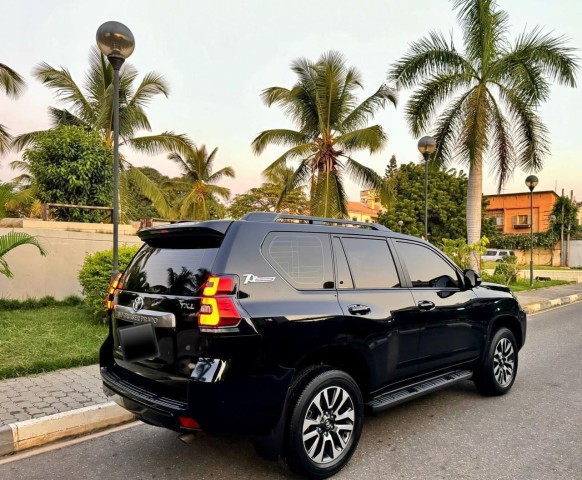 Venda Toyota Land Cruiser Prado TXL