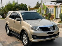 Anúncio TOYOTA FORTUNER SRS