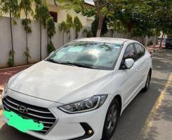 A venda HYUNDAI AVANTE