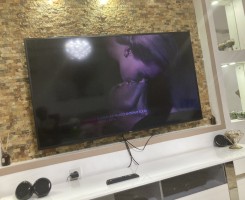 A venda Reparação de todo tipo de Tv plasma