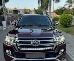 A venda Toyota Land Cruiser VX.R