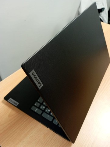 Venda LENOVO IDEAPAD V15 / i5-13 Geração