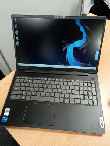 Venda LENOVO IDEAPAD V15 / i5-13 Geração