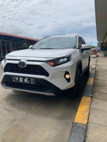 Venda TOYOTA RAV4 LIMPO SEMI NOVO