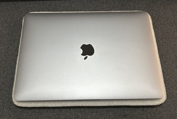 Venda MacBook Pro 13 2017 Intel Core i5 8GB RAM 512GB SSD MacOS Ventura