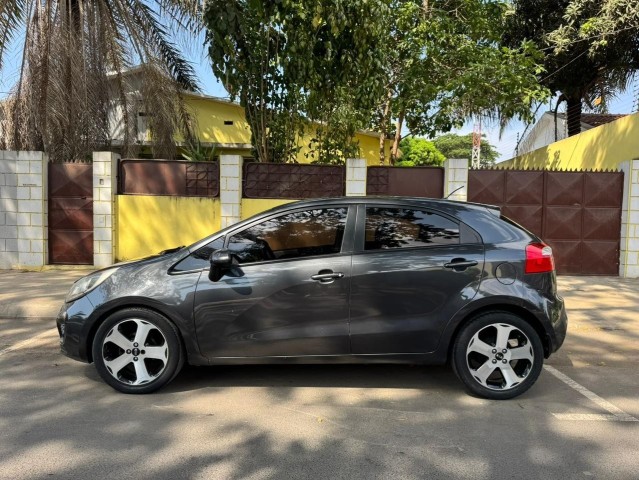 Venda Kia rio desportivo