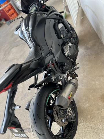 Venda Kawasaki Z 1000cc impecável