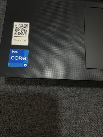 Venda Portáteis Lenovo V15 Intel Core i5 12ª Geração, 8GB RAM, 512GB SSD