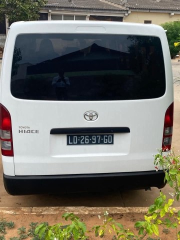 Venda TOYOTA HIACE