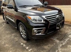 Comprar LEXUS LX570 S