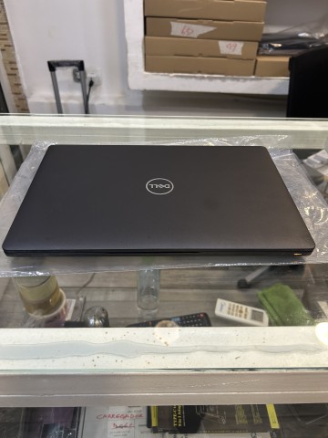 Venda Portátil Dell Latitude 3510 - Intel Core i7 9ª Geração, 16GB RAM, 512GB SSD, Windows 11 Pro