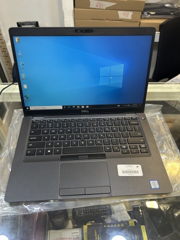 Venda Portátil Dell Latitude 3510 - Intel Core i7 9ª Geração, 16GB RAM, 512GB SSD, Windows 11 Pro