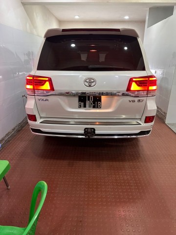 Venda TOYOTA LAND CRUISER VXR 5.7 IB