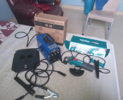 Comprar Kit de serralheria (Máquina de soldar e Rebarbadeira)