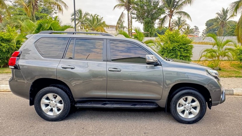 Venda TOYOTA LAND CRUISER | PRADO TXL