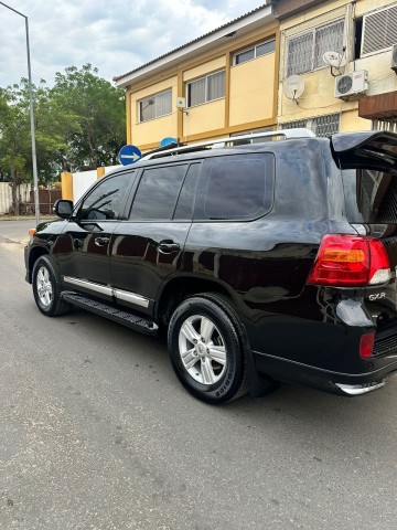 Venda Toyota Land Cruiser GX.R