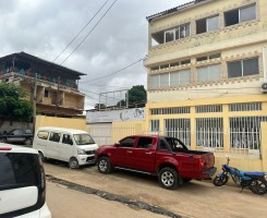 A venda Excelente Edifício Comercial e Residencial à Venda no Bairro Cassenda.