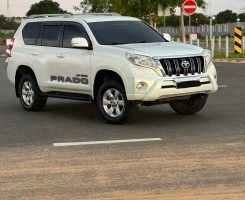 A venda TOYOTA LAND CRUISER PRADO GASÓLEO