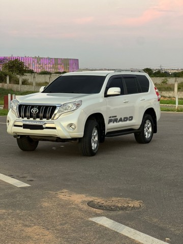 Venda TOYOTA LAND CRUISER PRADO GASÓLEO