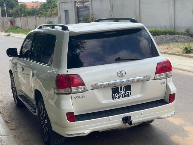 Venda Toyota land cruiser v8 5.7 gasolina