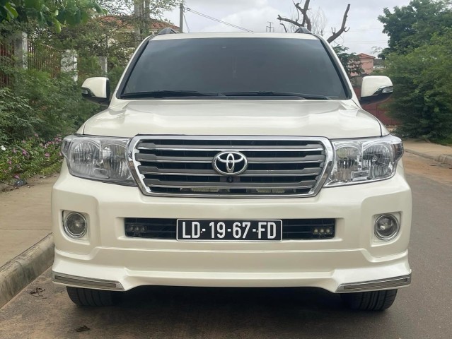 Venda Toyota land cruiser v8 5.7 gasolina