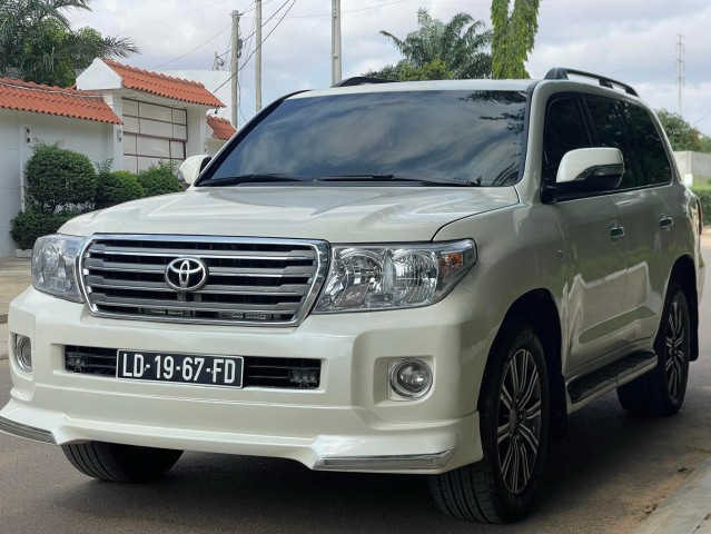 Venda Toyota land cruiser v8 5.7 gasolina