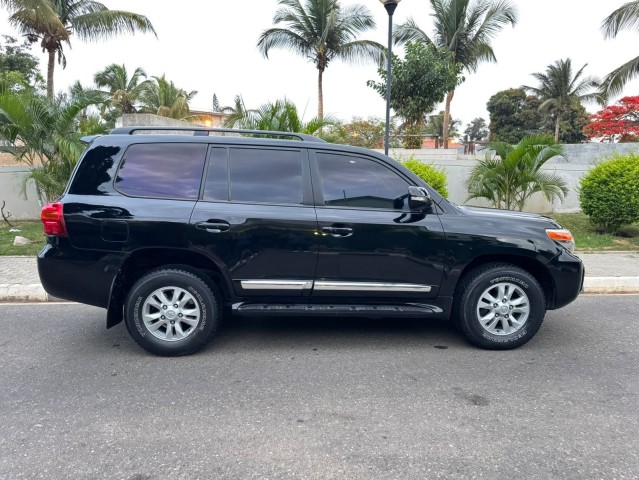 Venda Vender: Toyota Landcruiser VX.R 5.7 V8