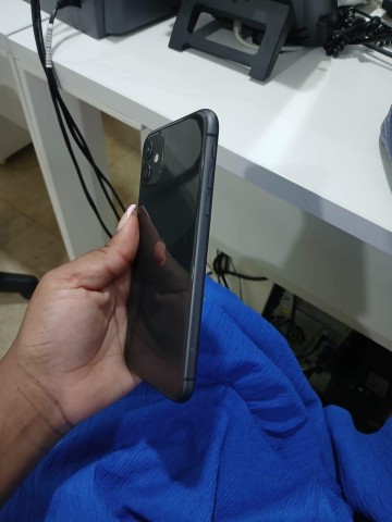 Venda IPhone 11 normal