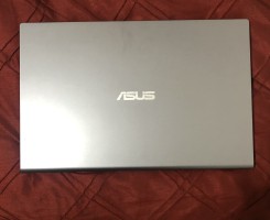 A venda ASUS Laptop