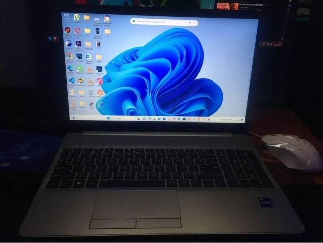 Venda Computador Portátil HP 250 15.6 Inch G9 Nootbook PC