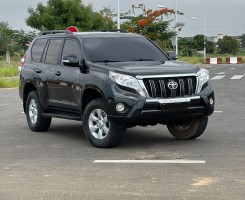 A venda TOYOTA LAND CRUISER PRADO