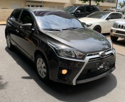 A venda TOYOTA YARES STATION GENUÍNO DA TOYOTA