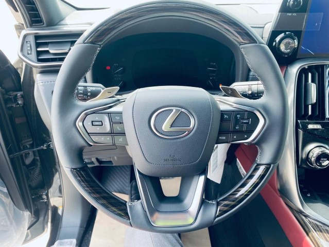 Venda Lexus LX 600 2024