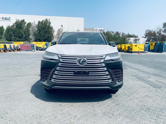 Venda Lexus LX 600 2024