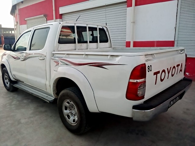 Venda Toyota Hilux a Venda