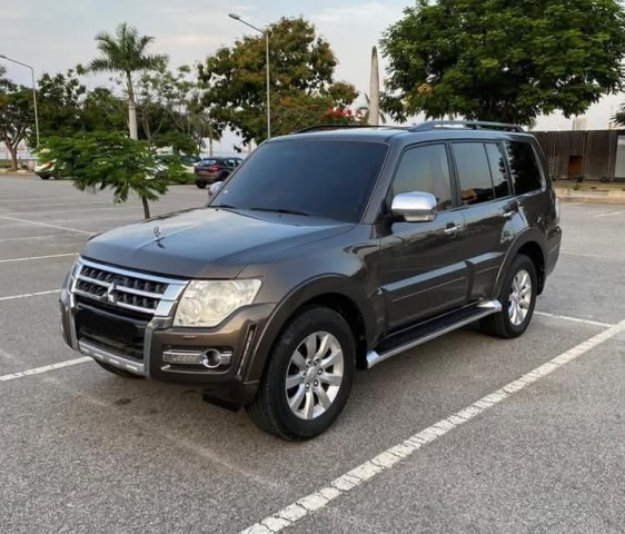 Venda MITSUBISHI PAJERO FULL OPTION _V6