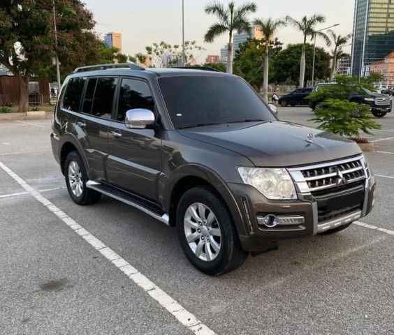 Venda MITSUBISHI PAJERO FULL OPTION _V6